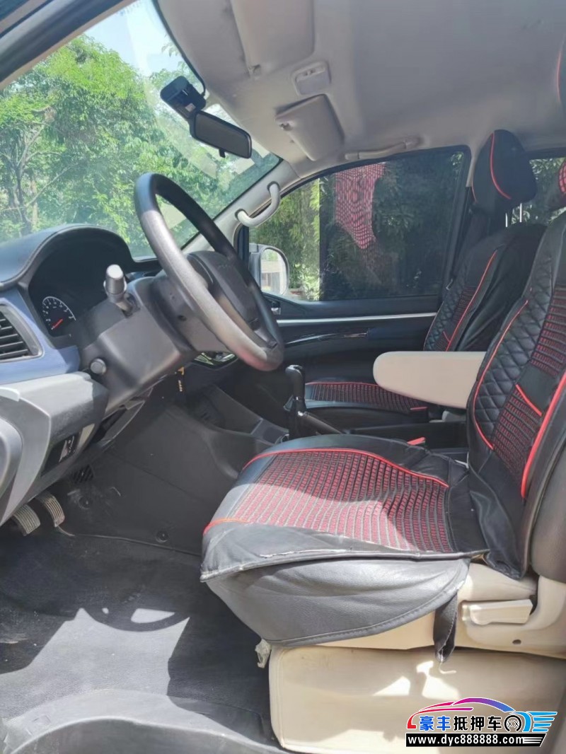 23年东风风行菱智轿车抵押车出售