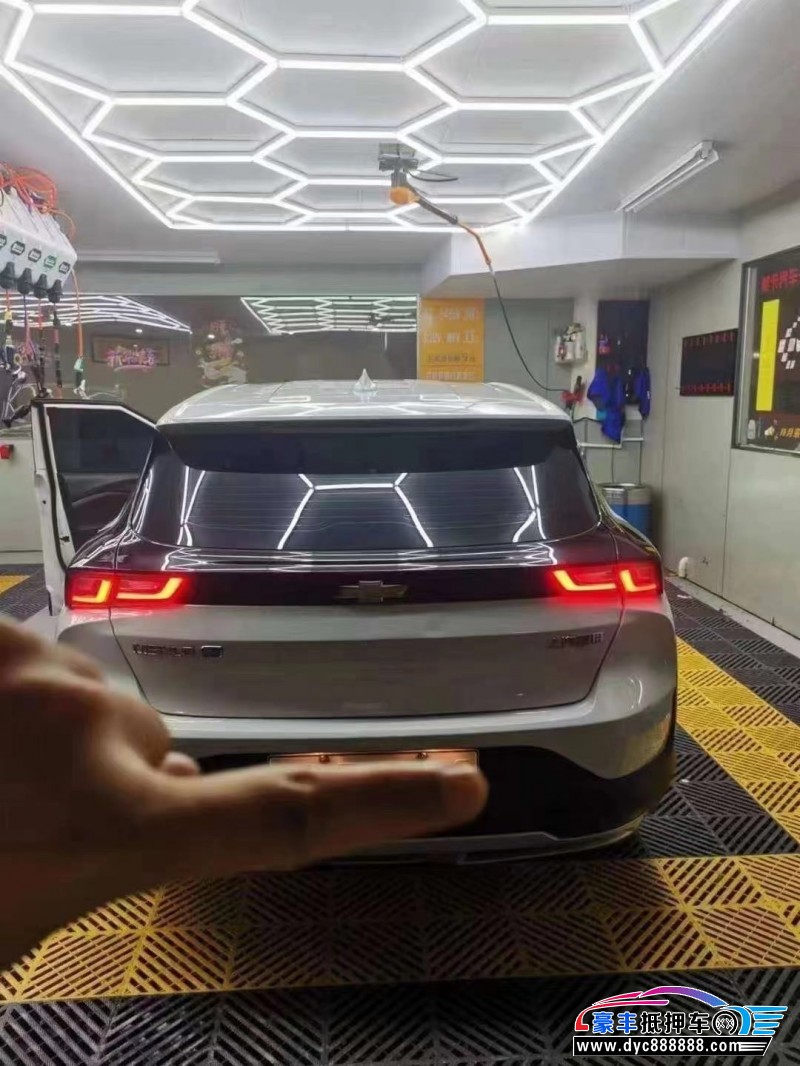 22年雪佛兰畅巡轿车抵押车出售