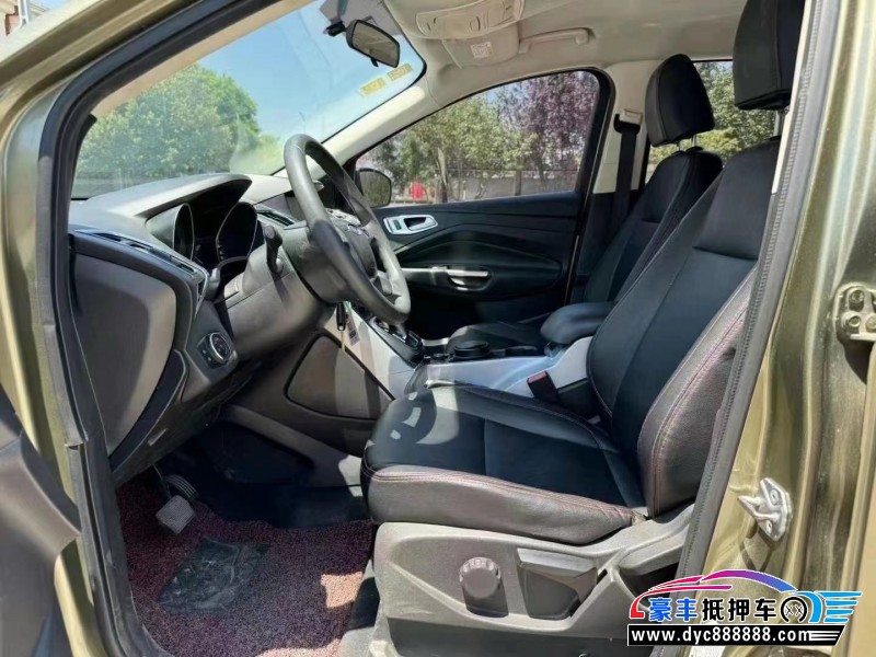 15年福特翼虎轿车抵押车出售