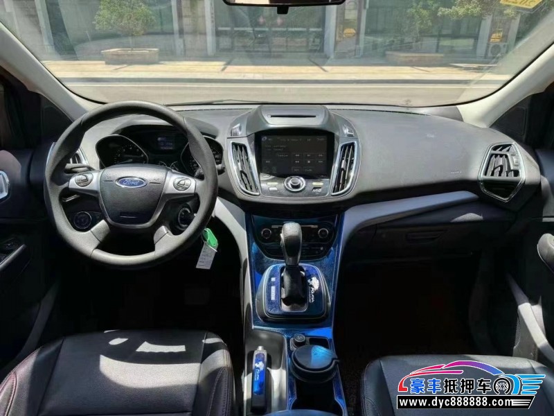 15年福特翼虎轿车抵押车出售