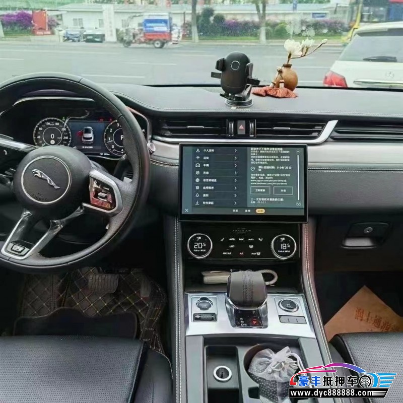 21年捷豹F-PACE轿车抵押车出售