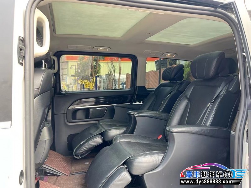 18年奔驰V轿车抵押车出售