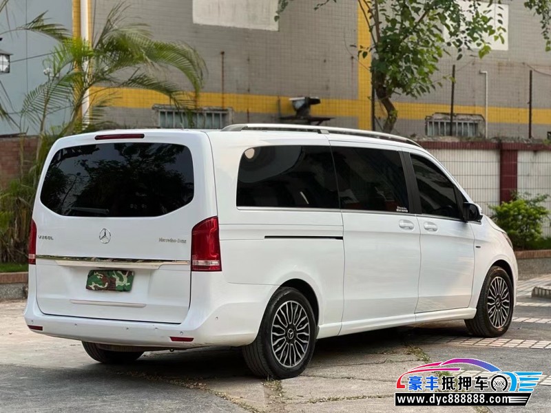 18年奔驰V轿车抵押车出售