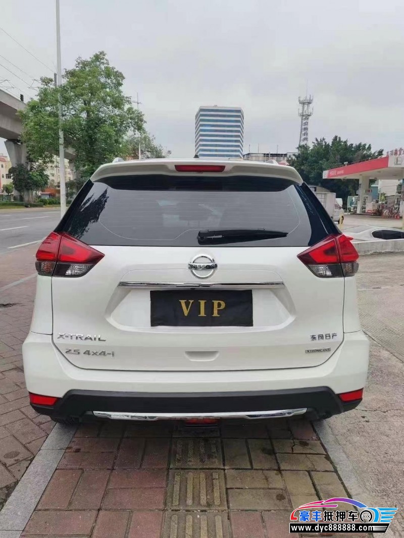 20年日产奇骏轿车抵押车出售