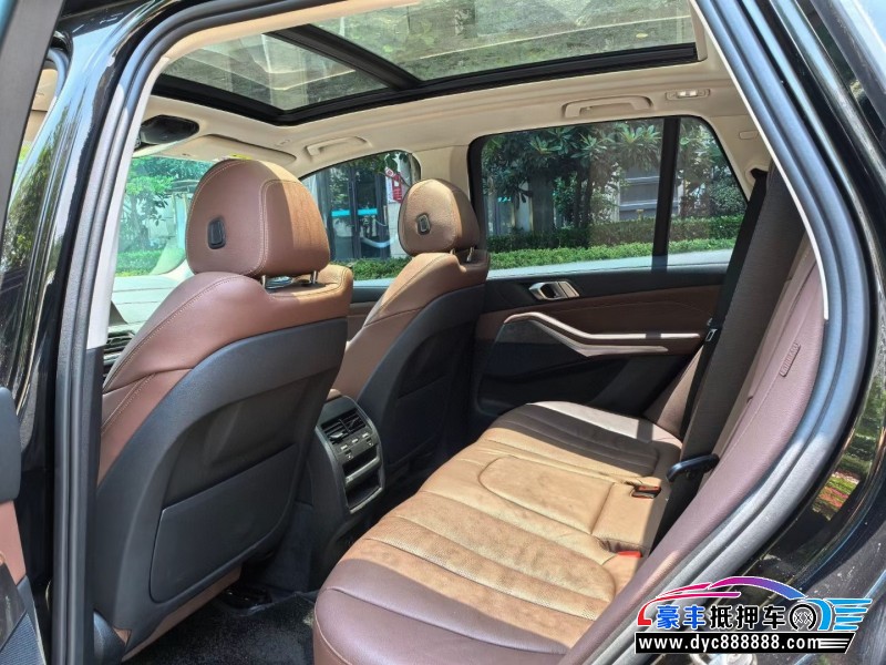 19年宝马X5轿车抵押车出售