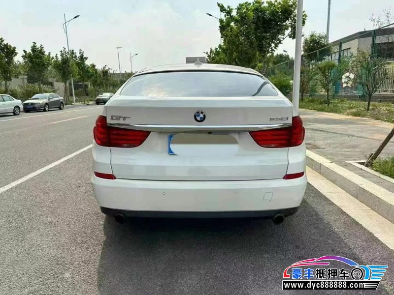 13年宝马2系轿车抵押车出售