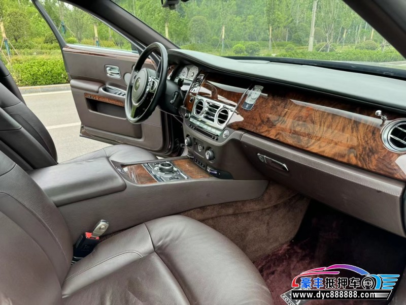 14年劳斯莱斯古斯特轿车抵押车出售