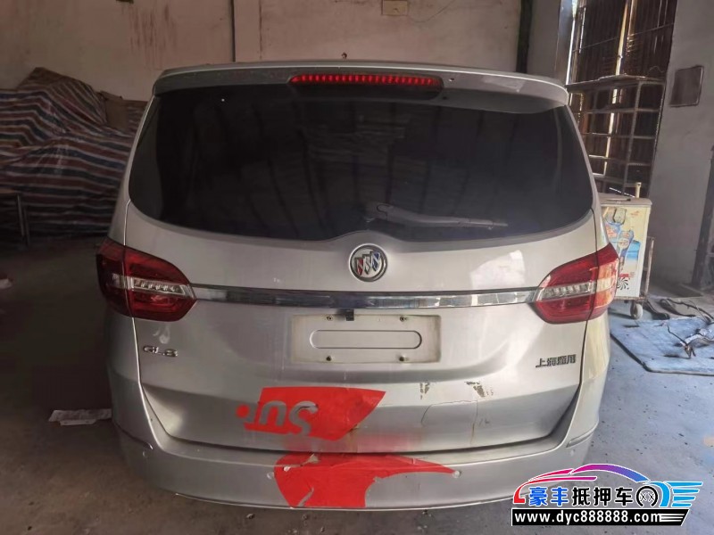 15年别克GL8轿车抵押车出售
