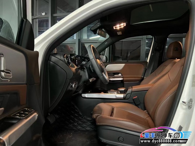 22年奔驰GLB轿车抵押车出售