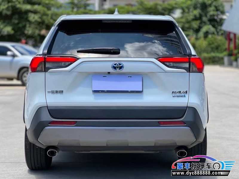 22年丰田RAV4轿车抵押车出售
