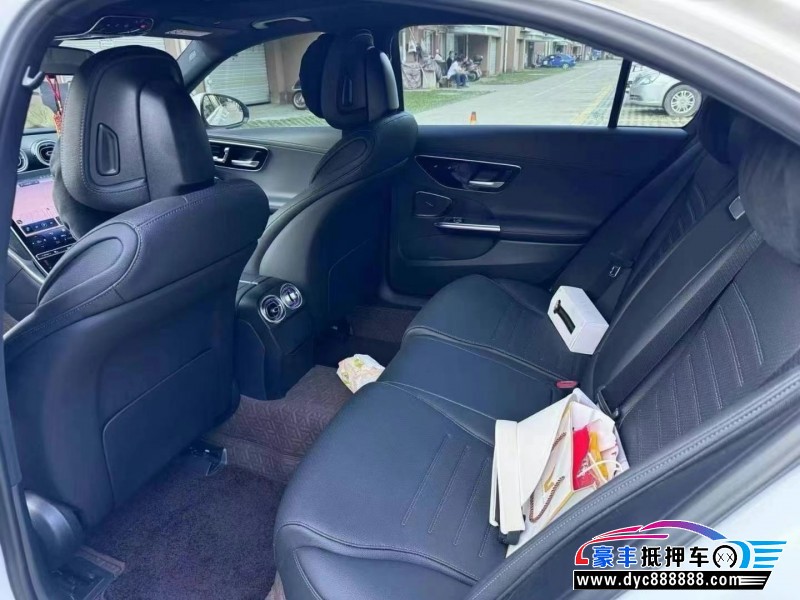 24年奔驰C轿车抵押车出售