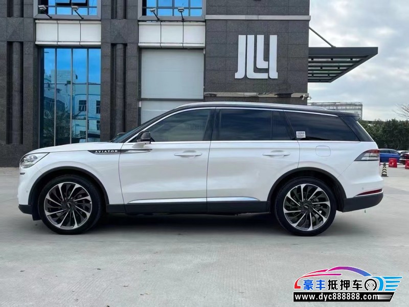 22年林肯飞行家轿车抵押车出售