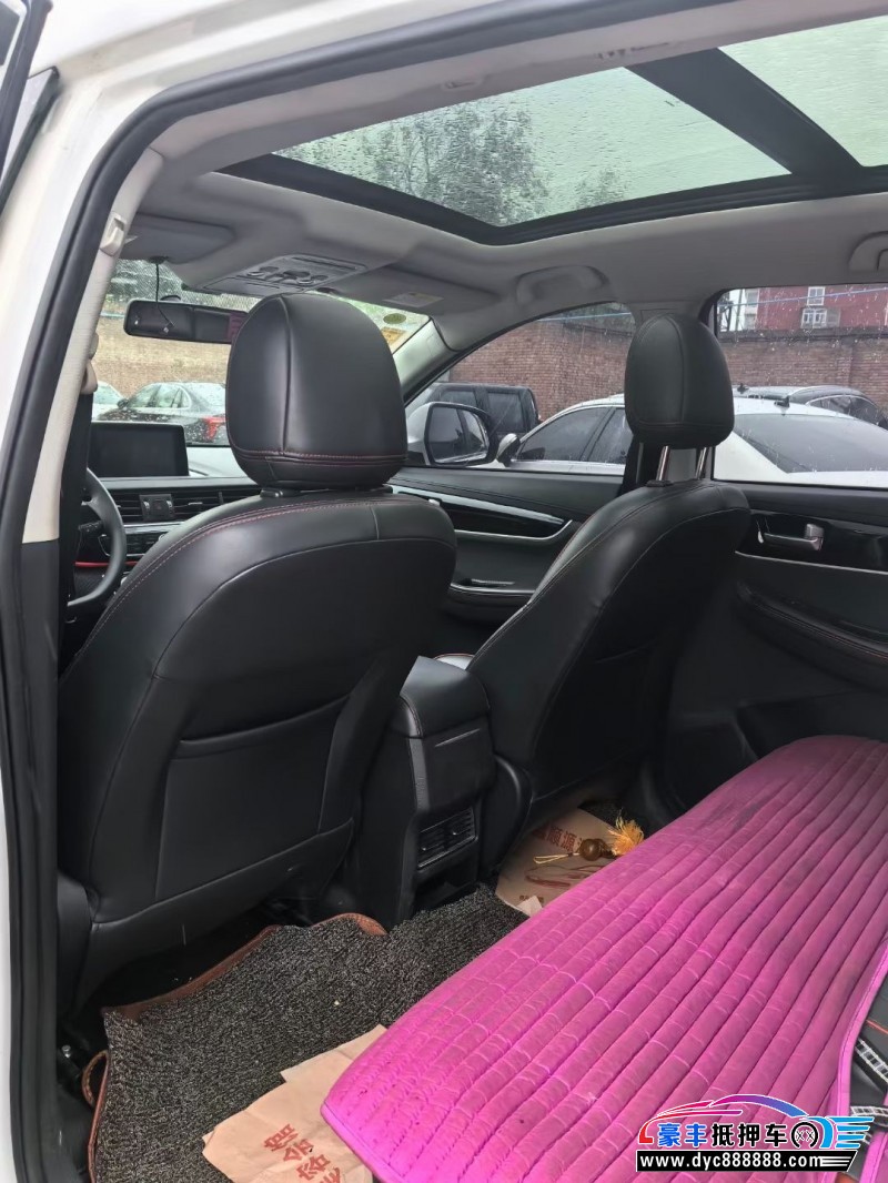 18年东风风行景逸X5轿车抵押车出售