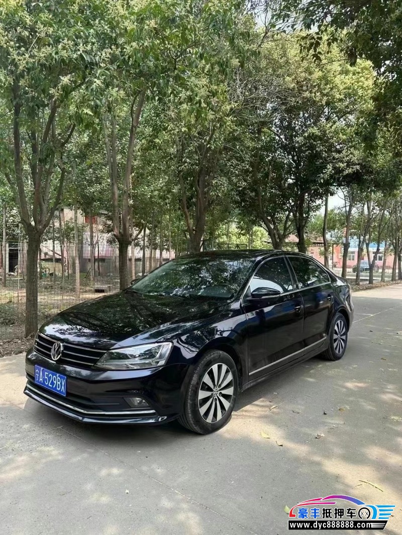 17年大众速腾轿车抵押车出售