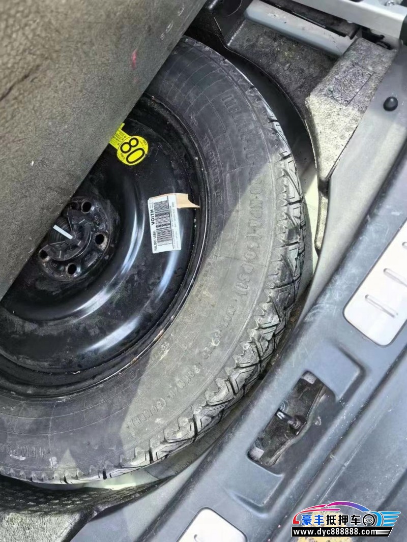 13年路虎揽胜极光SUV抵押车出售