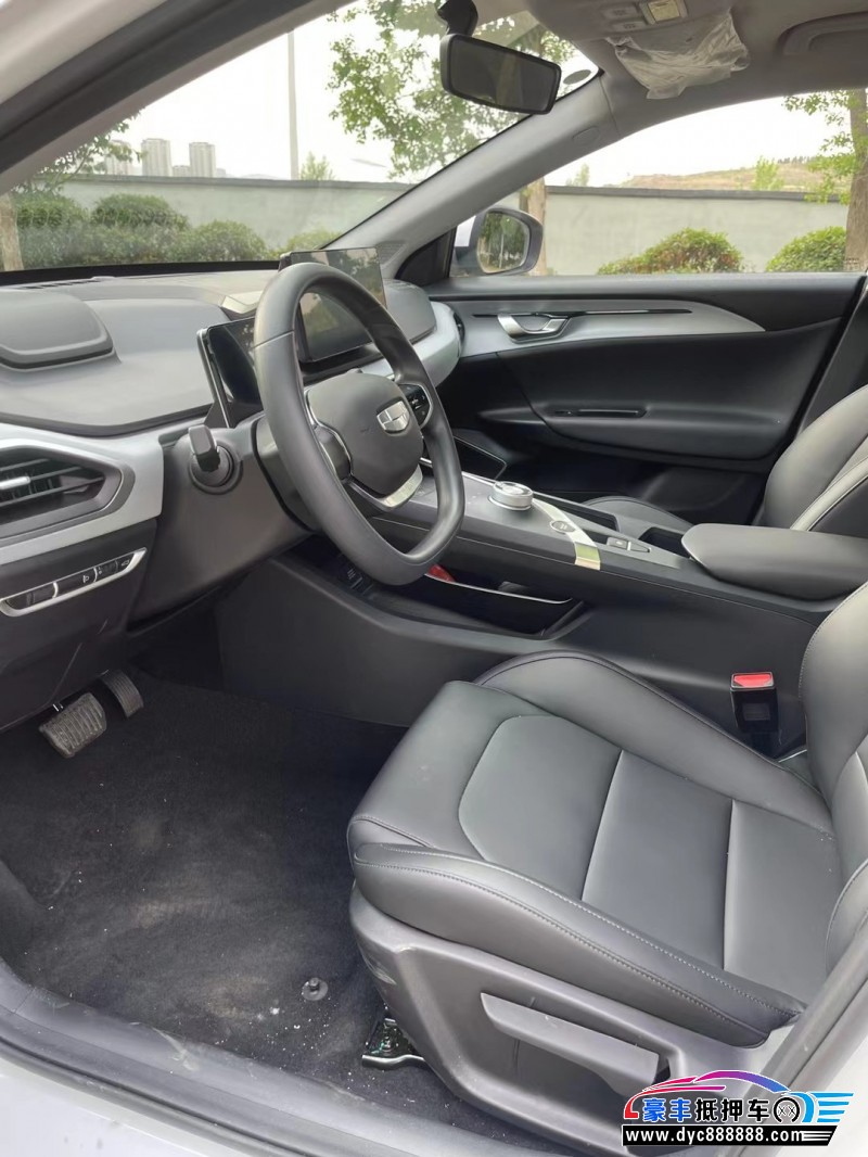 24年吉利几何轿车抵押车出售