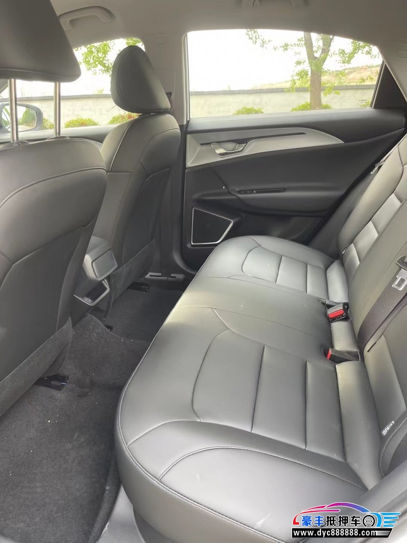 24年吉利几何轿车抵押车出售