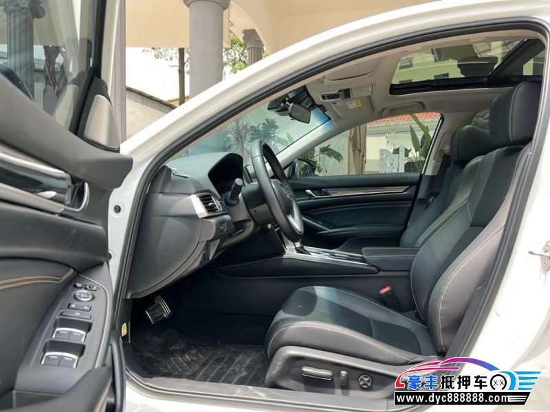 22年本田雅阁轿车抵押车出售