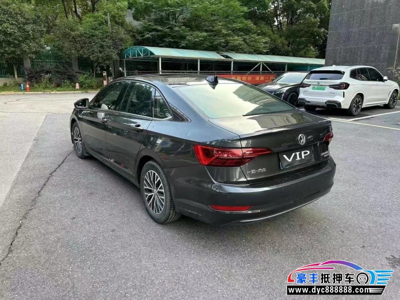 20年大众速腾轿车抵押车出售