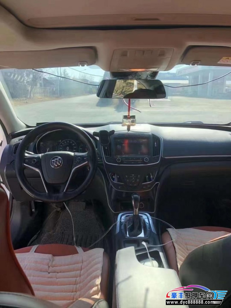 15年别克君威轿车抵押车出售