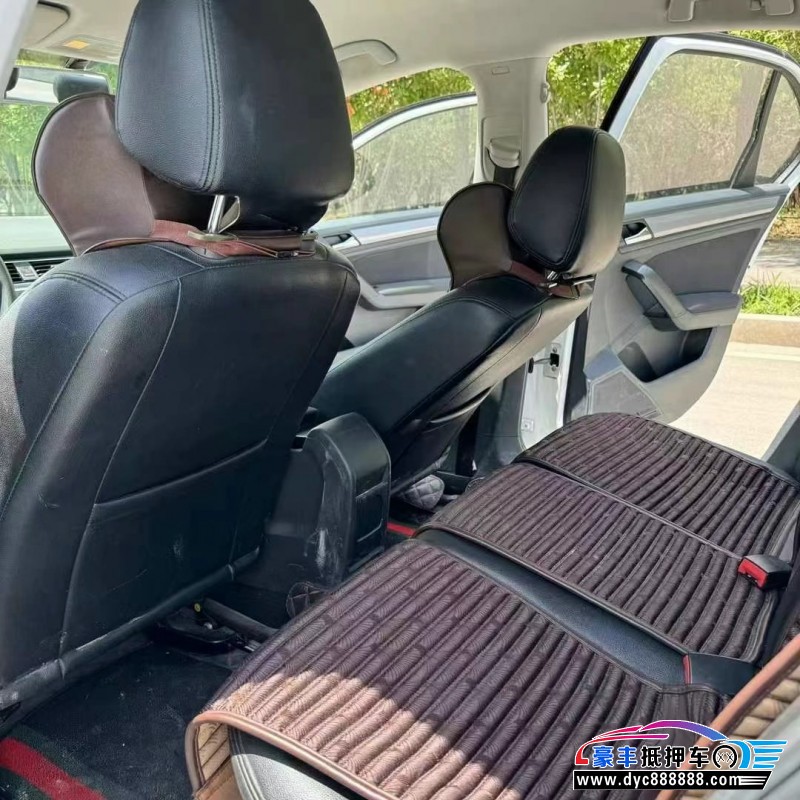 18年大众宝来轿车抵押车出售