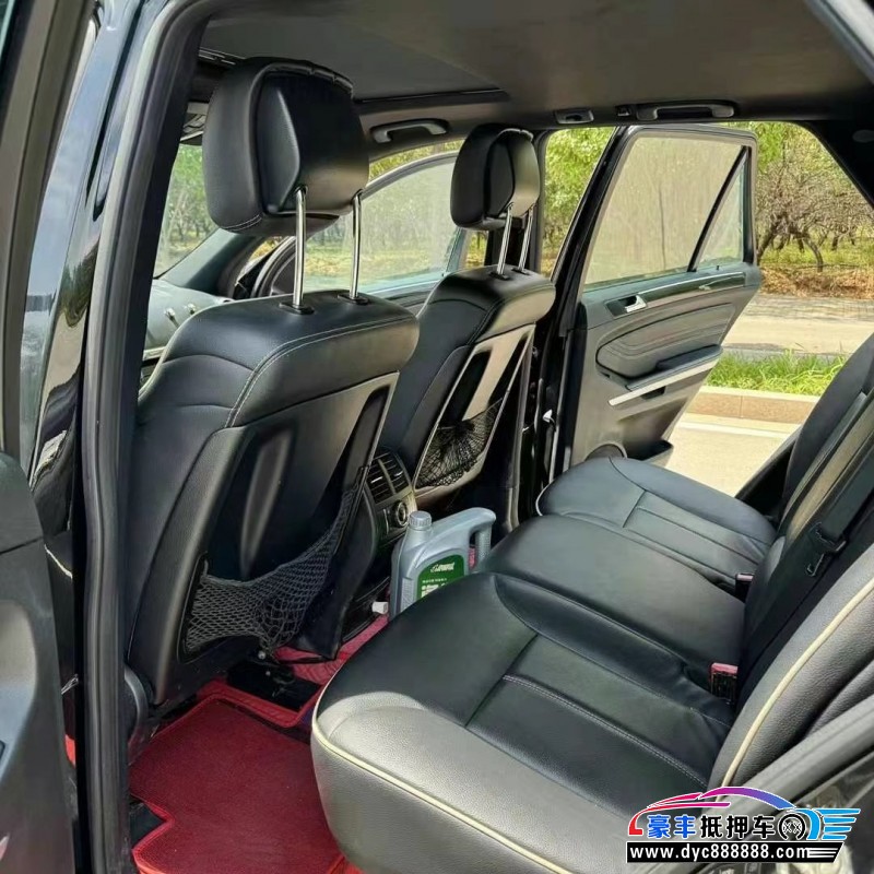 12年奔驰ML轿车抵押车出售