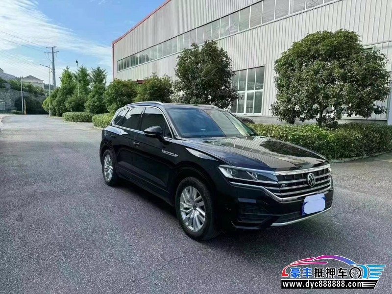 21年大众途锐轿车抵押车出售