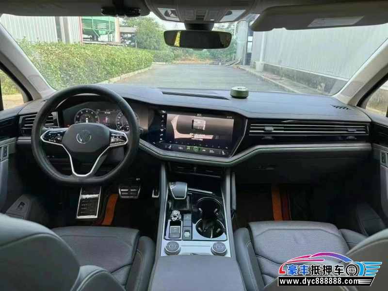 21年大众途锐轿车抵押车出售