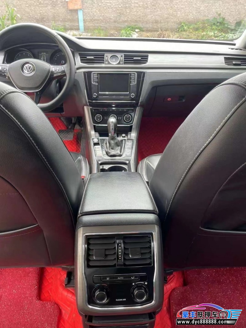 18年大众帕萨特轿车抵押车出售