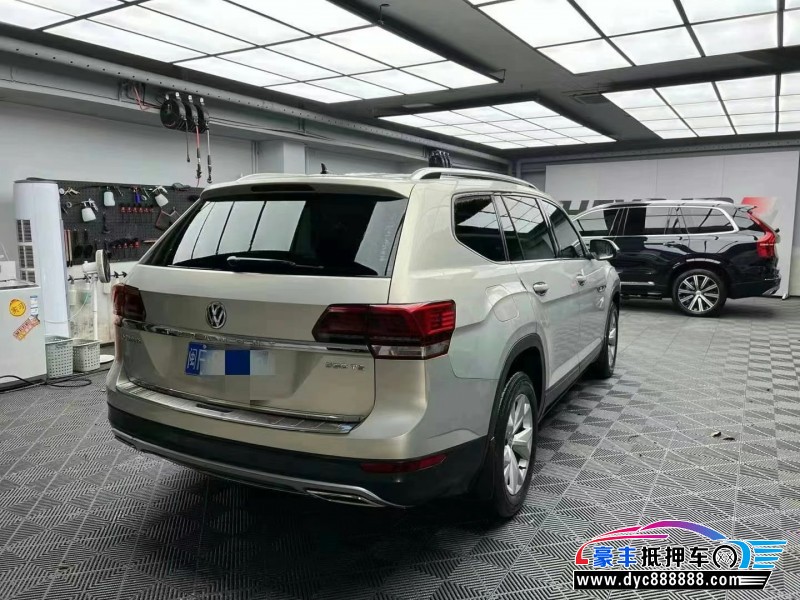 18年大众途昂轿车抵押车出售