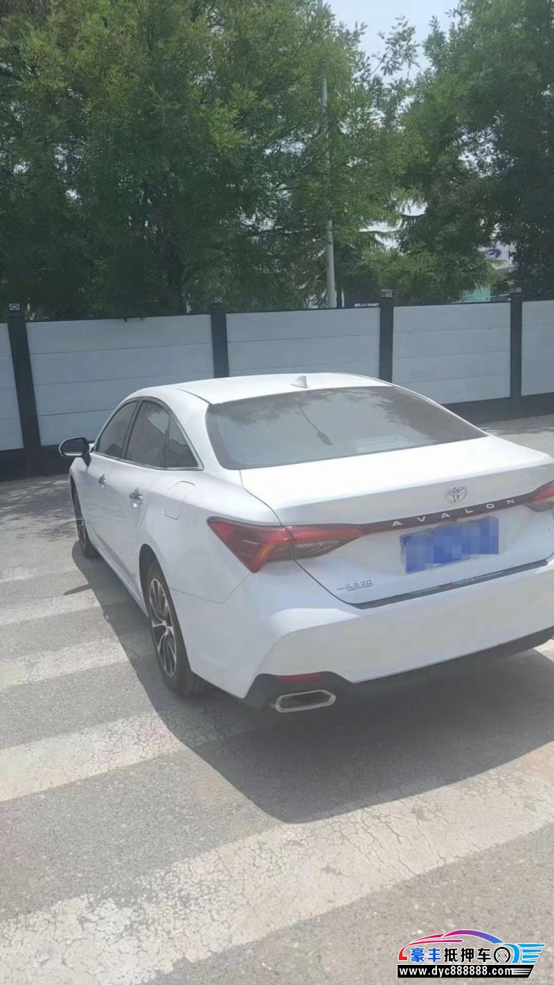 22年丰田亚洲龙轿车抵押车出售