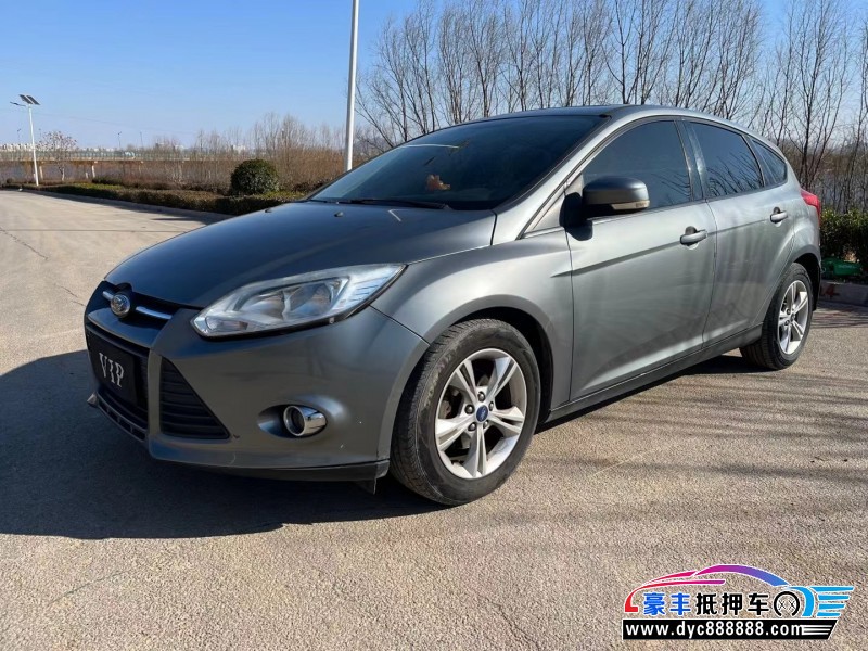 12年福特福克斯轿车抵押车出售