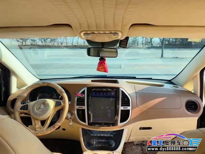 18年奔驰威霆MPV抵押车出售
