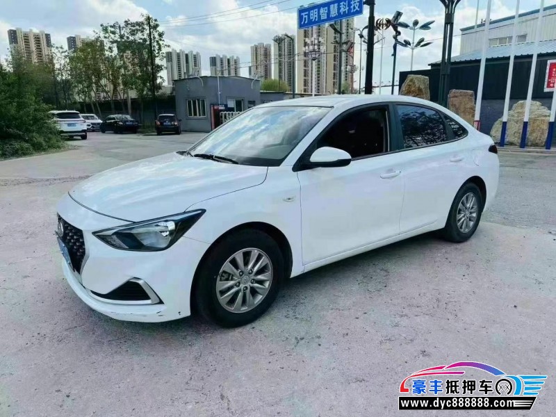 21年现代悦动轿车抵押车出售