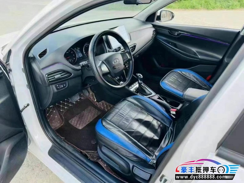 21年现代悦动轿车抵押车出售