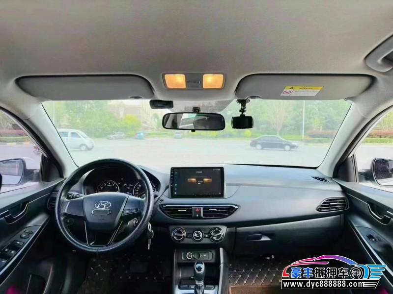 21年现代悦动轿车抵押车出售