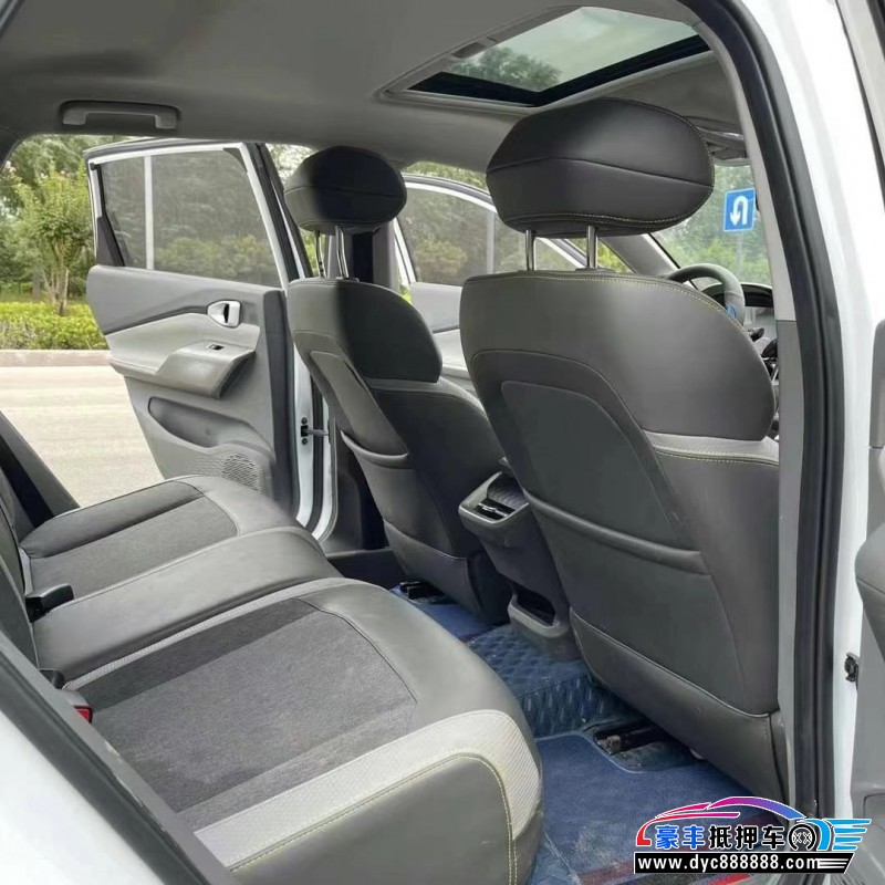 21年宝骏RC5轿车抵押车出售