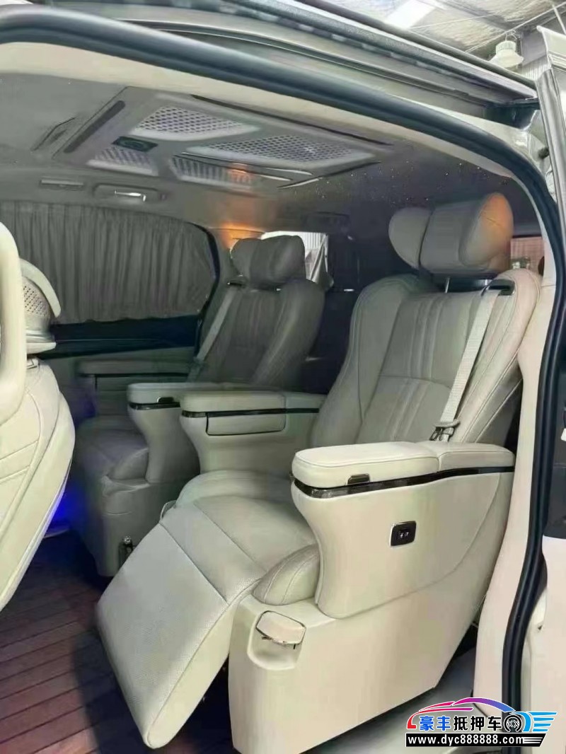 21年别克GL8轿车抵押车出售