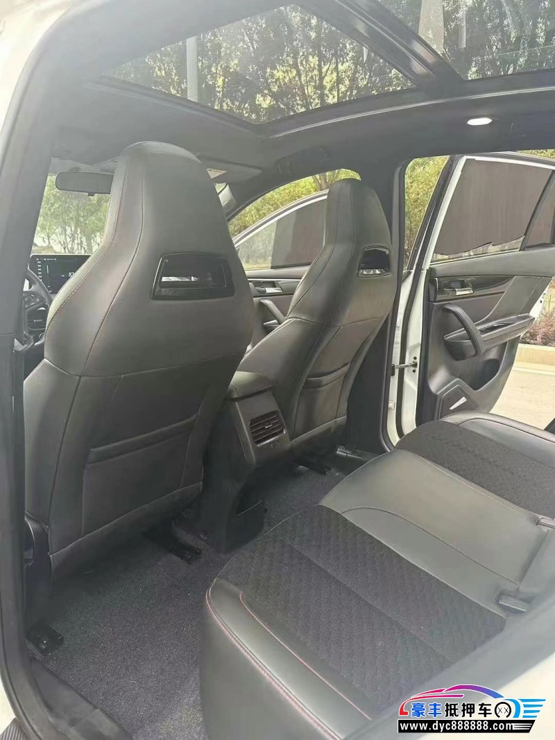 20年海马8S轿车抵押车出售