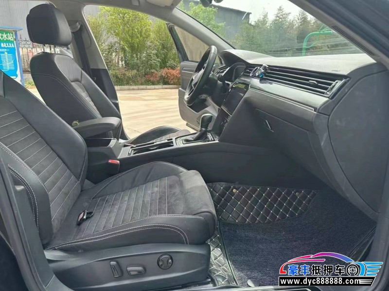 21年大众迈腾轿车抵押车出售