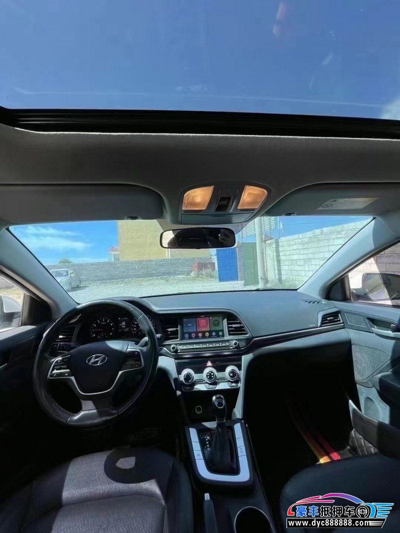 20年现代领动轿车抵押车出售