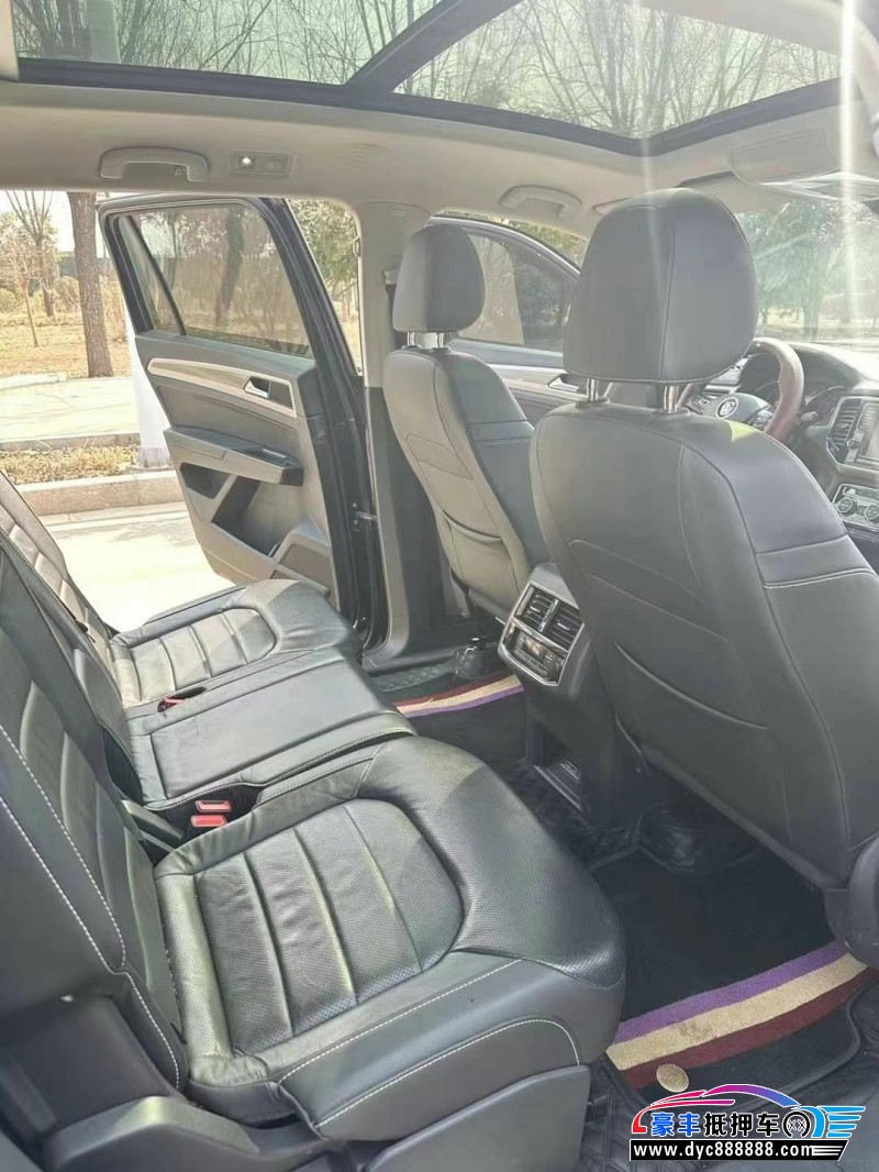 18年大众途昂轿车抵押车出售