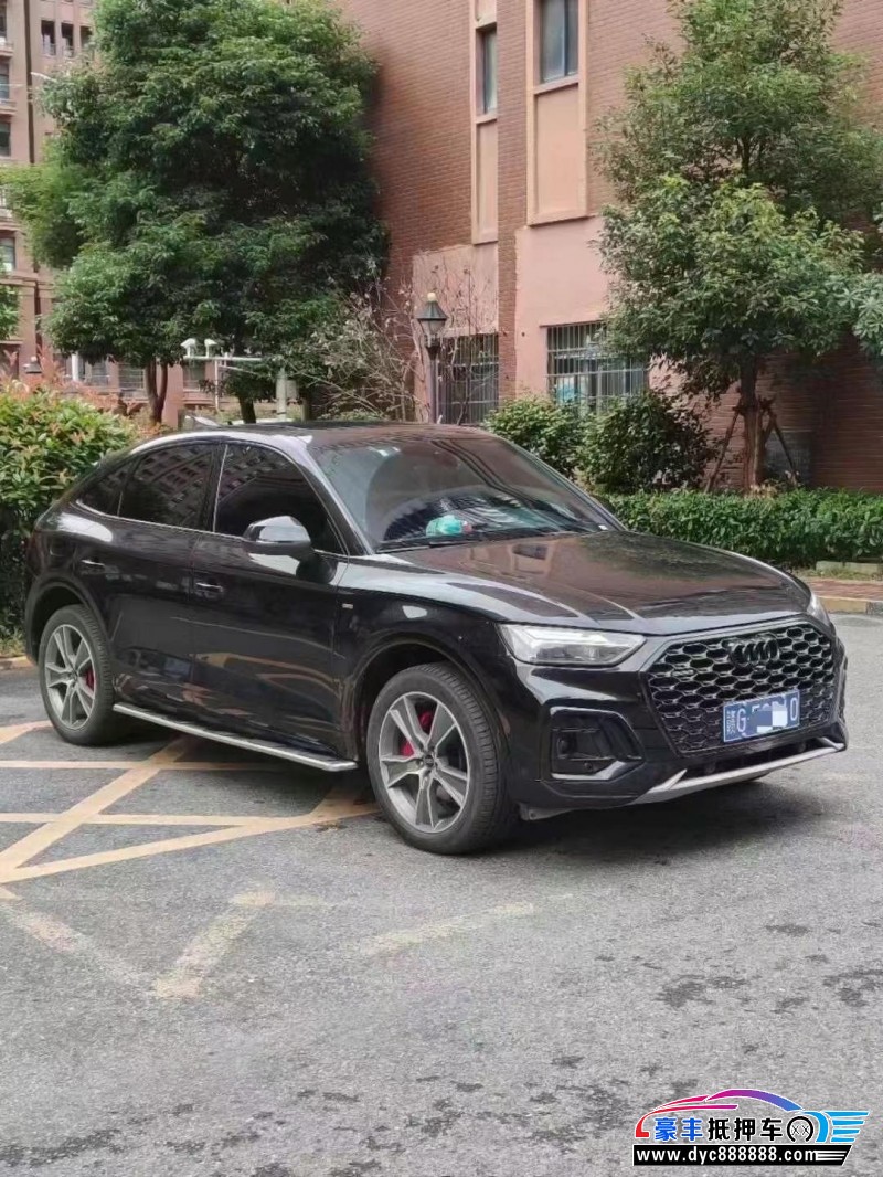 23年奥迪Q5轿车抵押车出售