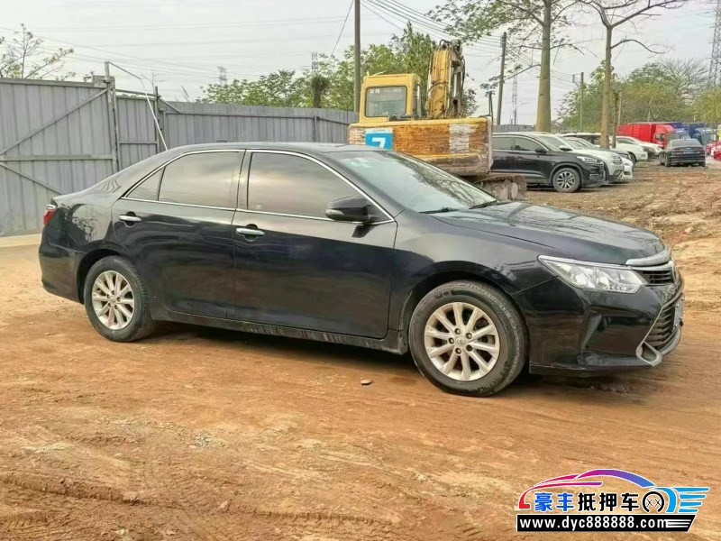 17年丰田凯美瑞轿车抵押车出售