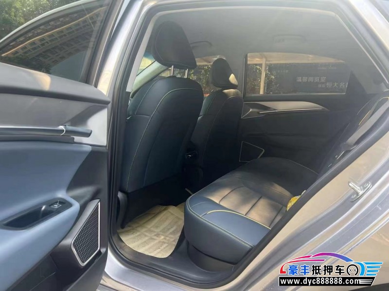 24年吉利几何轿车抵押车出售