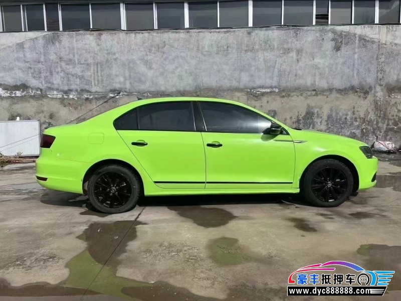 15年大众速腾轿车抵押车出售