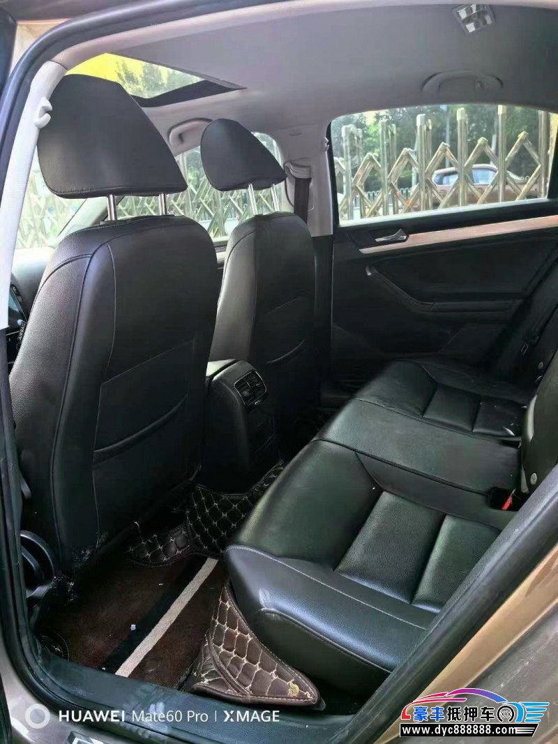 16年大众速腾轿车抵押车出售