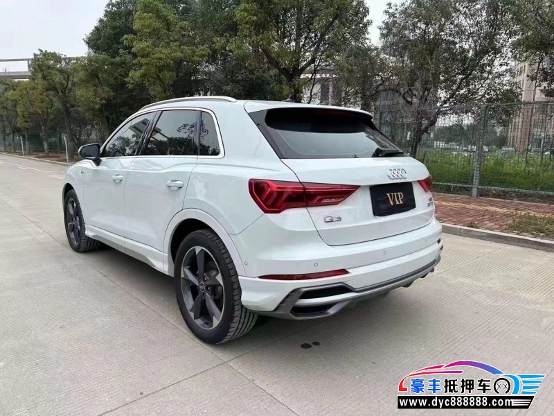 22年奥迪Q3轿车抵押车出售