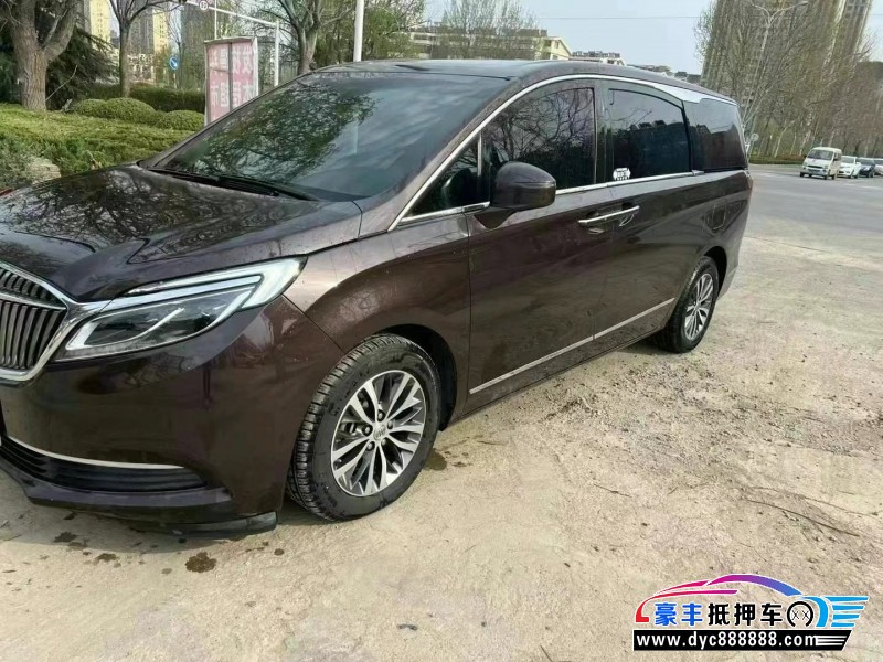 17年别克GL8轿车抵押车出售