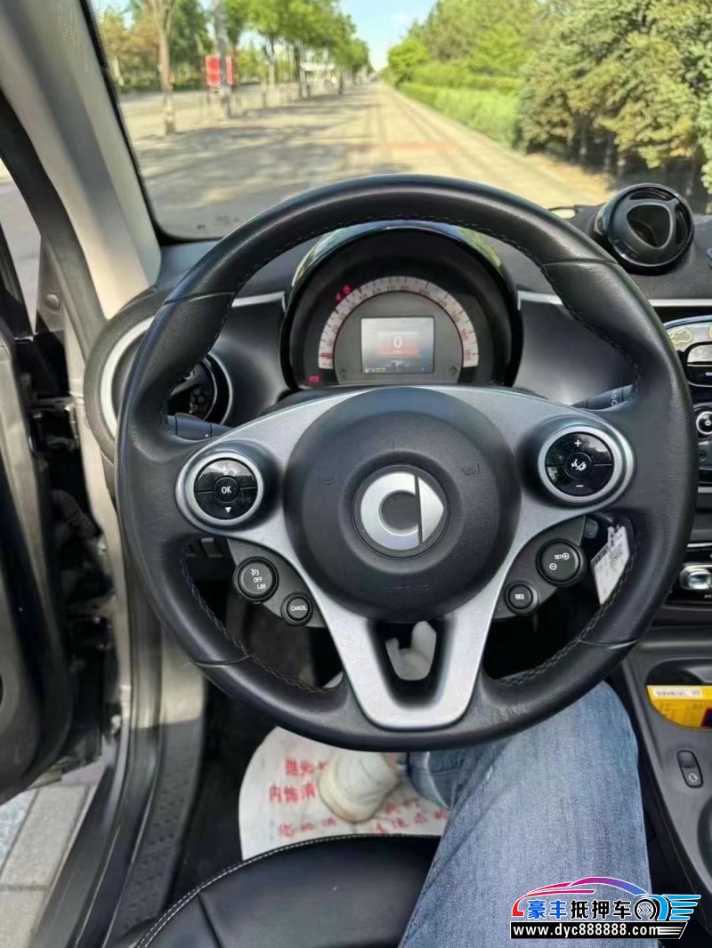 18年奔驰smart轿车抵押车出售